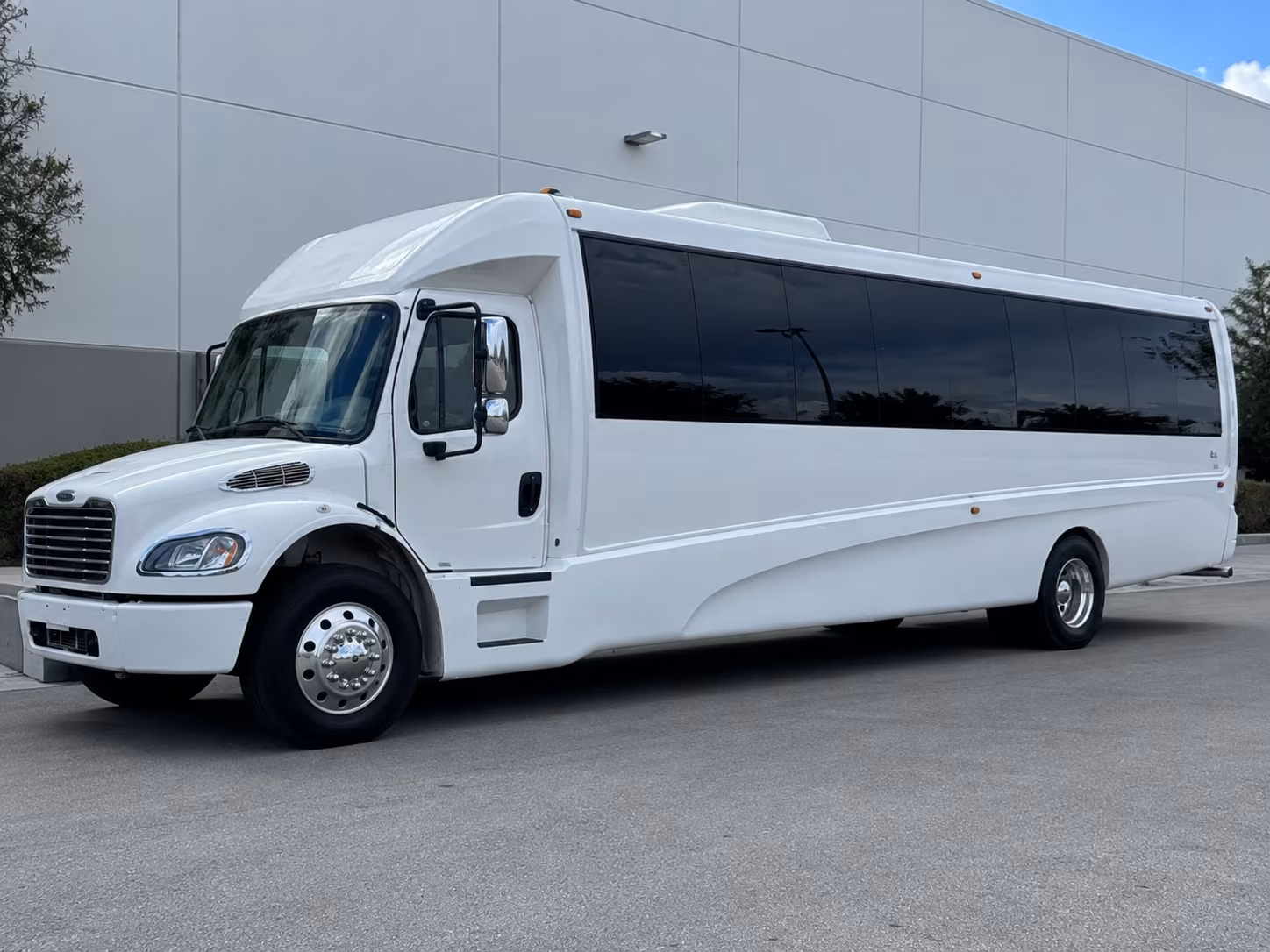 gervasi vineyard party bus rental
